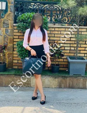 Amrita big boobs escorts girls Greater Noida Greater Noida call girls escort service