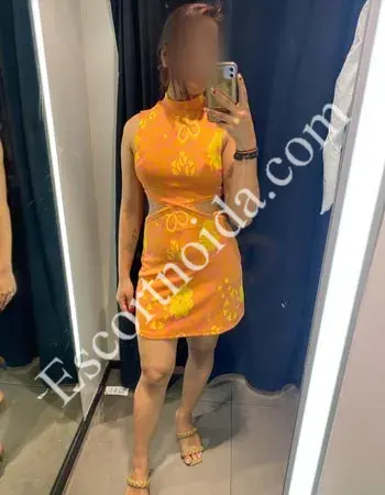Aditi Slim Escorts In Greater Noida Greater Noida vip escorts service